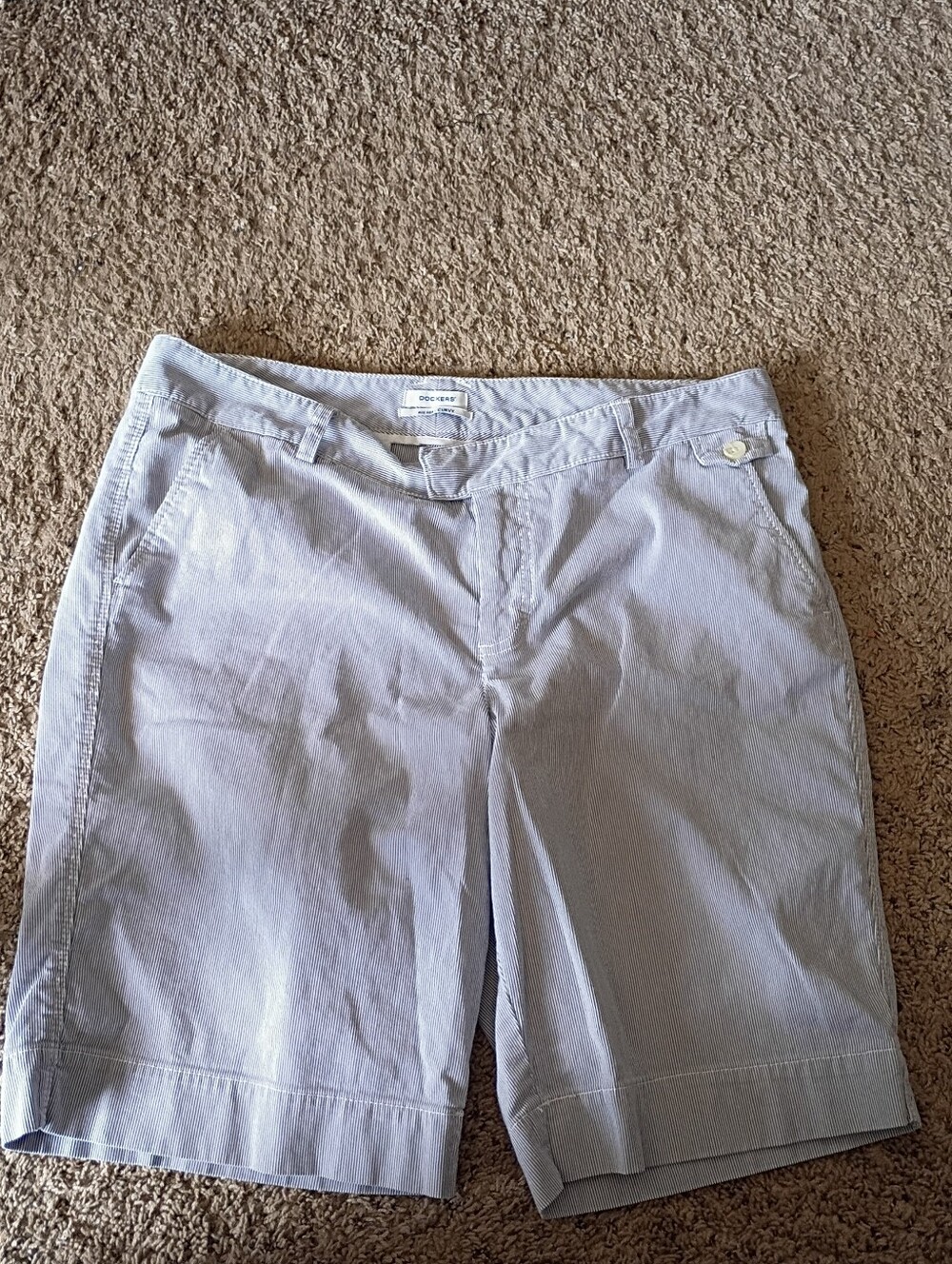 Woman's Docker's Shorts